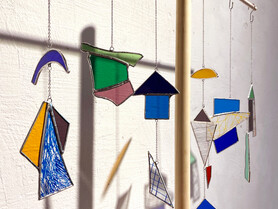 Spielerische Tiffany Glaskunst