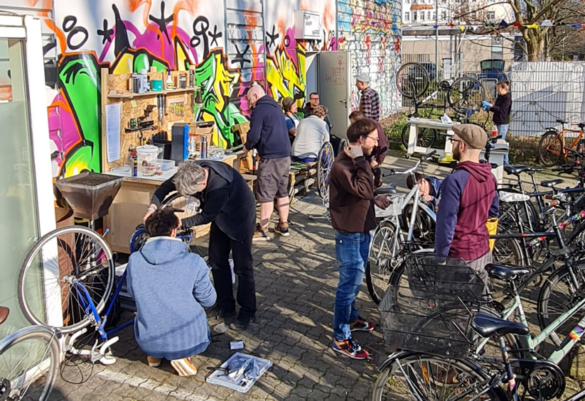 Bild zu: Offene Fahrradwerkstatt - Bildvergrößerung